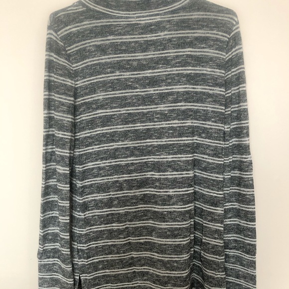 Stripped tunic, fits just below the bum. - Picture 3 of 3